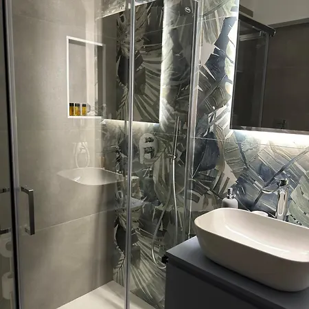 Clio Apartment